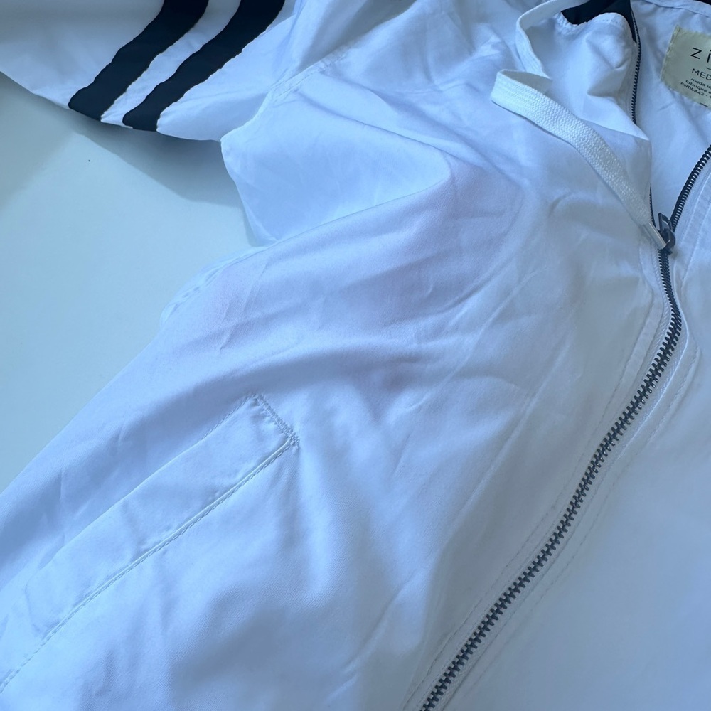 NWT Zine Zumiez White Black Semi Sheer Hooded Windbreaker Skater Jacket Medium - Picture 8 of 9